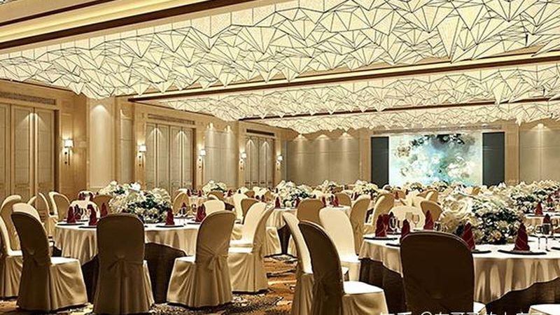旅游定制线路：揭秘其魅力与潜在风险